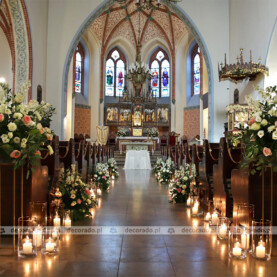 Ślub wśród kwiatów – dekoracja Kościoła w Lusowie