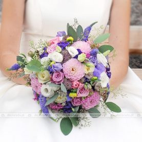 Wiązanka polnych kwiatów do ślubu