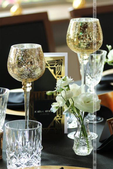 Złote lampiony i kryształowe szkło – idealne połączenie w stylu „Wielki Gatsby” – Restauracja Oaza